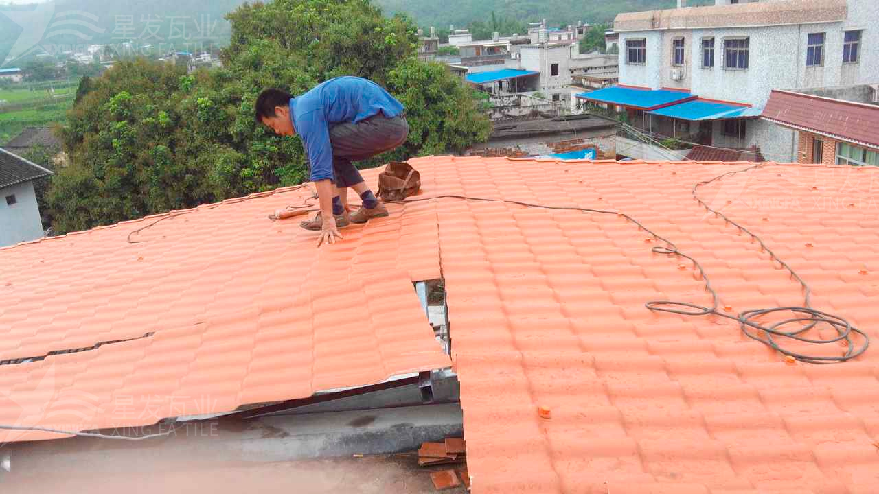 太原屋顶铺设安装合成树脂瓦时，牢牢记住这3点，就不怕屋顶出问题！